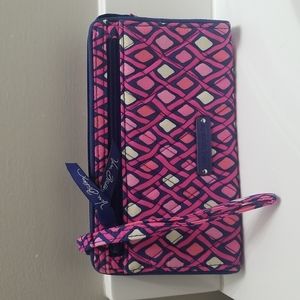 NWOT Vera Bradley Wristlet Purse